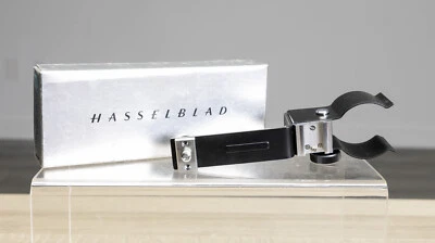 HASSELBLAD ADJUSTABLE FLASH GRIP BRACKET with box 45039 - Image 1 of 4