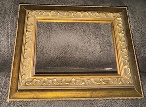 Vintage Miniatur sehr verzierter Holzrahmen passt 5 "X7" Gold Gesso Rocco Malerei Kunst - Bild 1 von 5