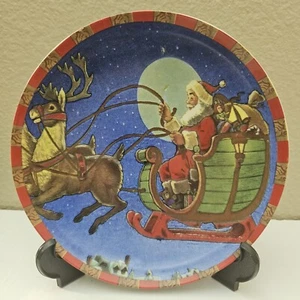 Elegant Christmas Santa Claus Plate - Large, 8" Diameter, Perfect for Festive - Picture 1 of 8