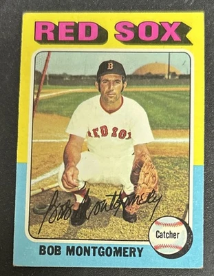 1975 Topps Bob Montgomery Card #559 Red Sox Catcher Poor Bad Corners & Edges O/C - Image 1 of 4