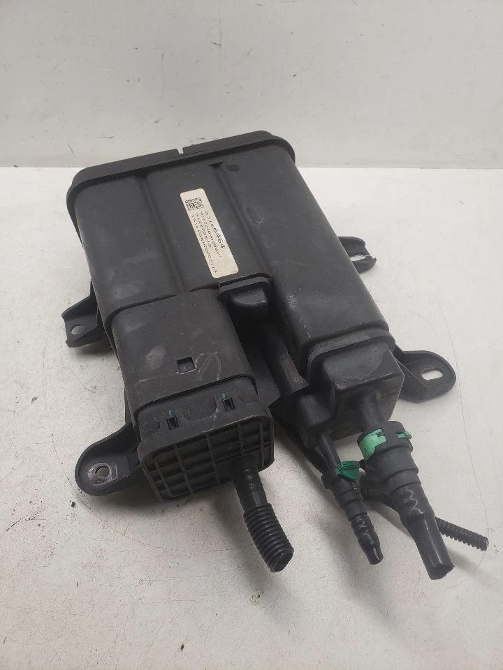 Bote de vapor de combustible EQUINOX 2014 1422103 Foto 1 de 4