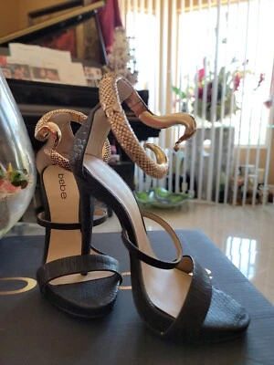 bebe Nuevo En Caja Saneena Talla 5 Cuero Negro y Cadena Dorada Diseño Como Serpiente  Foto 1 de 4