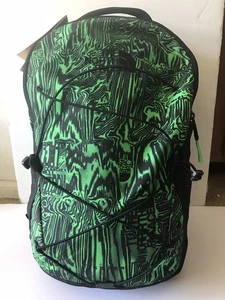 MOCHILA DE VIAJE/ESCUELA DE GOTEO CLOROFILA VERDE/NEGRO THE NORTH FACE - Imagen 1 de 11