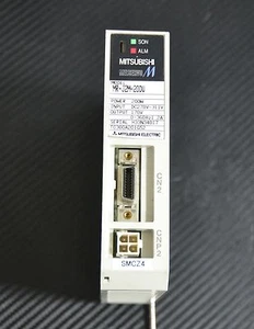 SERVO DRIVE MITSUBISHI MR-J2M-20DU - Imagen 1 de 2