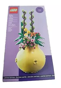 LEGO Promotional: Flowerpot (40588) - Picture 1 of 5