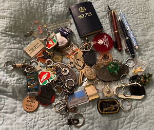 Énorme lot de tiroirs à ordures stylos porte-clés clip argent publicité voyage automobile vintage
