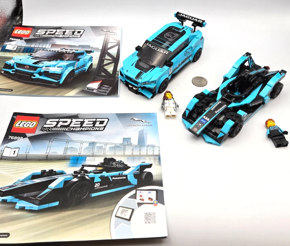 LEGO Speed Champions Set 76898 Formula E Panasonic Jaguar I-Pace w/ Minifigures - Image 1 of 4