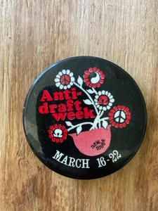 ANTI-DRAFT WEEK March 1970 button & sticker vietnam anti-war protest ORIGINAL - Picture 1 of 4