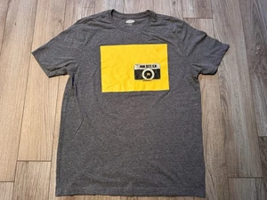 Old Navy Men’s M Gray Camera Photography Graphic T-Shirt - Picture 1 of 6