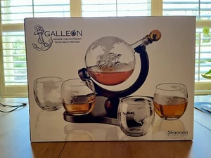 Galleon Whiskey Decanter Set with Glass Ship Sculpture & 4 Globe Tumblers - Picture 1 of 4