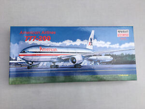 Minicraft 14472 1:144 Scale American Airlines Boeing 777-200 Model Kit Sealed