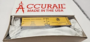 Accurail HO. Great Northern Western Food Express. 40' Holz Reefer. #3371 - Bild 1 von 3
