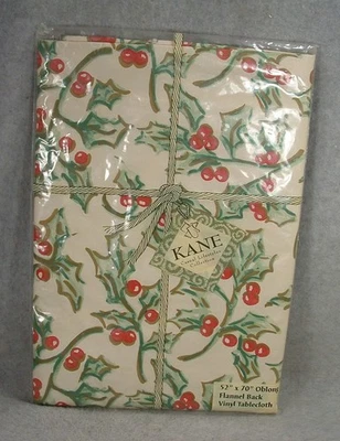 Mantel de franela de vinilo oblongo Kane Casual Lifestyles Christmas Holly 52" x 70" Foto 1 de 4