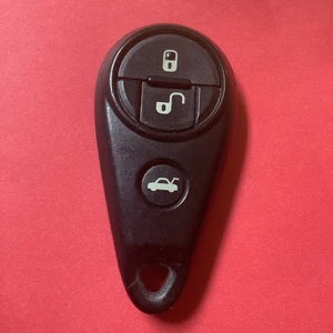 OEM: Genuine  SUBARU keyless entry remote fob 4- Button Mexico NHVWB1U711 - Imagen 1 de 12
