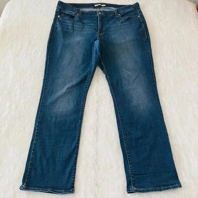 Pantalones de mezclilla rectos clásicos elásticos de tiro alto azules Levi's 414 para mujer talla 24W Foto 1 de 4