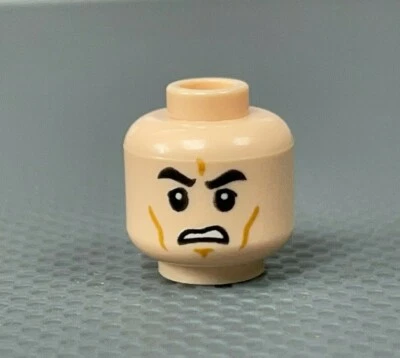 Minifigura LEGO Carne Leve CABEÇA Masculina Preta Sobrancelhas Bochechas Linhas Caretas  - Imagem 1 de 4