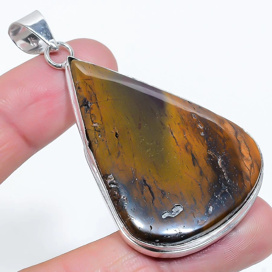 Colgante de joyería de plata de ley 925 hecho a mano con piedras preciosas de sangre de 2,76" Foto 1 de 1