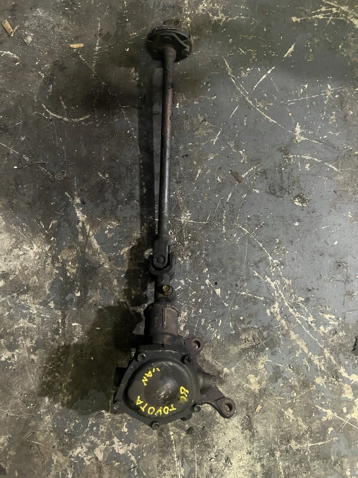 Toyota Van 1986 caja de cambios dirección asistida Foto 1 de 2