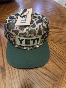 YETI Mesh Camo Flat Brim Hat- Green. New w/ tags. - Picture 1 of 4
