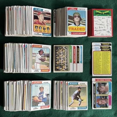 Juego parcial de béisbol Topps 1974 (141/660) + comercializado (22/44) + listas de verificación rojas (14/24) Foto 1 de 4
