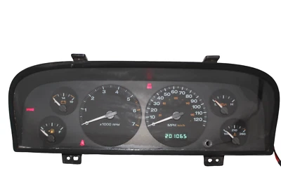 Cuadro de instrumentos velocímetro 02 03 04 medidores de panel Grand Cherokee 201.065 millas Foto 1 de 3