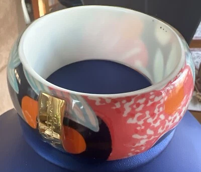 Vtg Lilly Pulitzer Lucite Plastic Chunky Bangle Bracelet Floral Pink Blue Preppy - Image 1 of 4