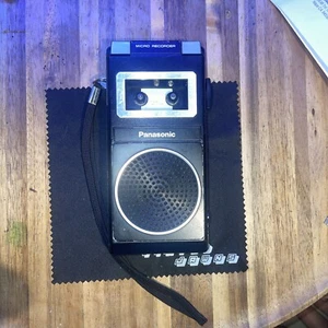 VINTAGE PANASONIC MICROCASSETTE RECORDER RQ-165A WORKING - Picture 1 of 4