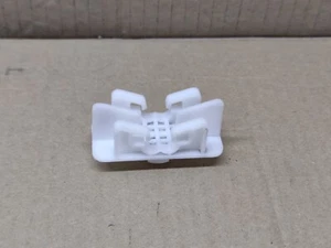 Ford Fiesta Mk7 FL Ecosport Mk2 Front Headlight Bracket Holder Clip Used - Picture 1 of 6