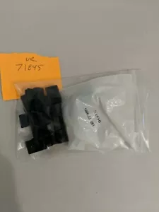 NOS Bentley OUTER WHEEL HUB CAP TRIM CLIPS PLASTIC METAL 1 SET Part UR71845 - Picture 1 of 4