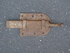 Historischer Türriegel Frankreich • Eisengroßer Riegel alt rostig Antik Beschlag - Picture 1 of 7