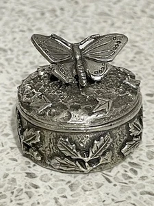 WOODSETTON MINIATURE PEWTER BUTTERFLY TRINKET BOX IN ORIGINAL BOX - Picture 1 of 8