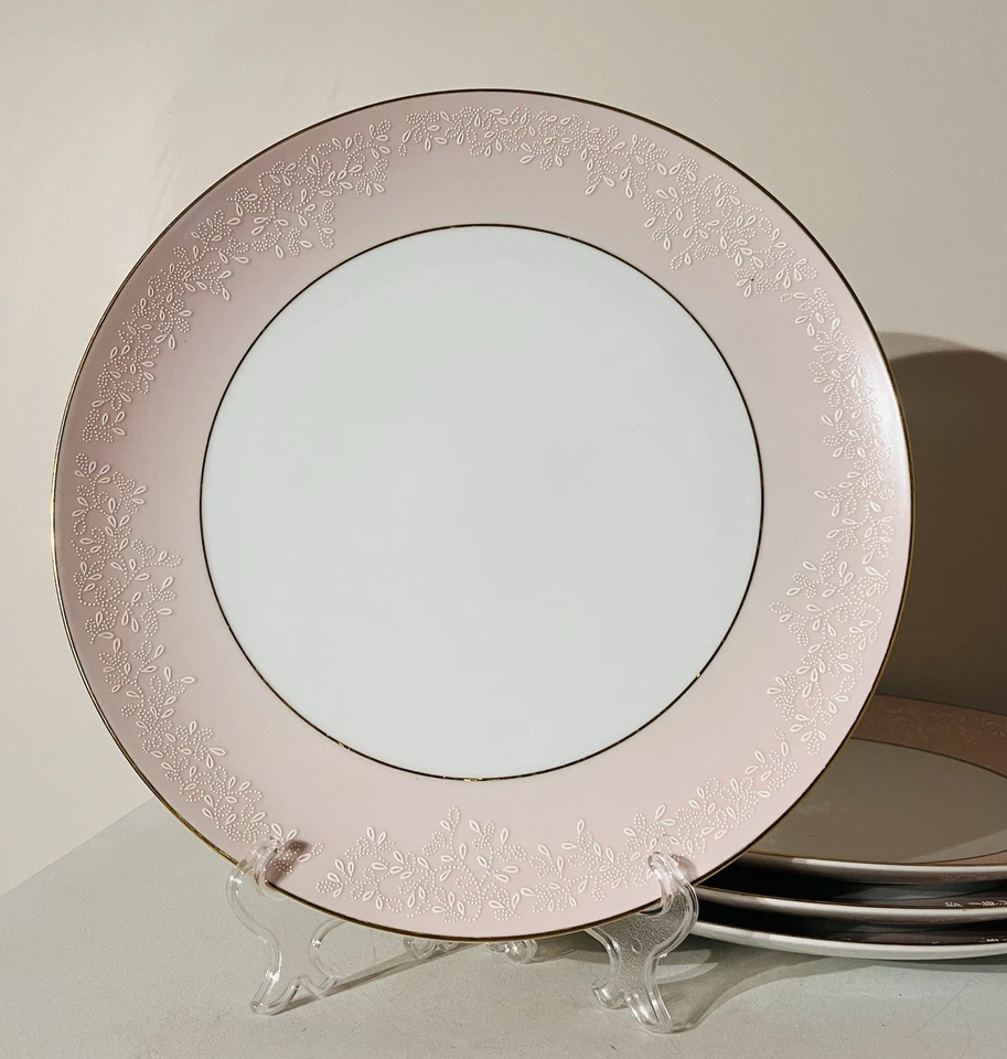 Vintage Noritake Stratford Pink Lace Dinner Plates x 4 Gold Rim 50's - Image 1 of 4
