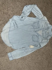 NWT Mudd Light Wash Chambray L/S V Neck Collared Pullover Tunic Top XS $36 - Picture 1 of 3