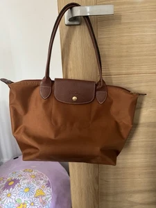Longchamp le Pliage Medium - Picture 1 of 8
