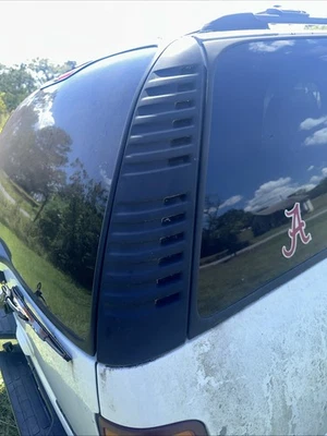 CHEVY GMC SUBURBAN TAHOE YUKON ЛЕВЫЙ ПРАВЫЙ ЗАДНИЙ D СТОЙКА ОТДЕЛКА МОЛДИНГ ПАНЕЛИ 00-06 - Изображение 1 из 4