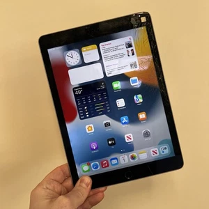 Apple iPad Air 2 generación 128 GB gris espacial Wi-Fi 9,7 pulgadas - defectuoso - Imagen 1 de 8