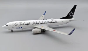 All Nippon Airways - ANA / Boeing B737-800 / JA51AN / JF-737-8-043 / 1:200 - Picture 1 of 10