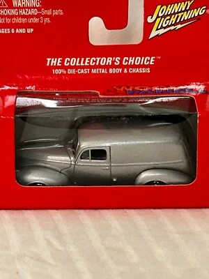 Johnny Lightning 1:64 Scale Woodys & Panels 1940 Ford, Silver - Image 1 of 4