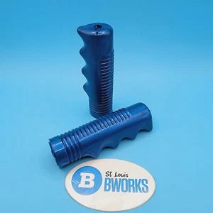 NOS Hunt Wilde Kid's Bike Handlebar Grips Blue 85mm x 19mm NEW d5 - Picture 1 of 7