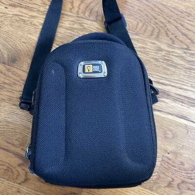 Estuche para videocámara y cámara digital Case Logic Design Works Quick Draw QPB-4 Foto 1 de 4