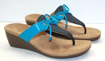 Vionic Women's 7 Wide DELLA Thong Wedge Blue/Blue T-Strap Bow Sandals NWOB - Image 1 of 4