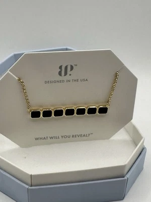 Collar Bomb Party NK26238 The Quiet Between Threads LC chapado en oro zafiro Foto 1 de 4