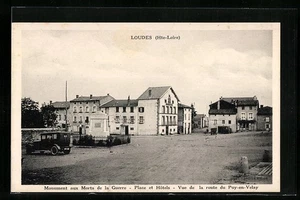 CPA Loudes, Monument aux Morts de la Guerre, Place et Hotels - Picture 1 of 2