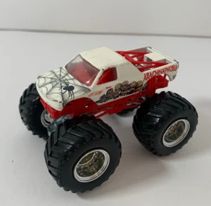 Hot Wheels Monster Jam Monster Truck Arachnophobia #30 Spider 2005 Die Cast Car - Picture 1 of 8