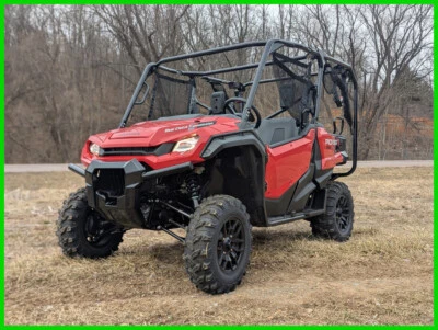 2025 Honda Pioneer 1000-5 Deluxe New - Image 1 of 4