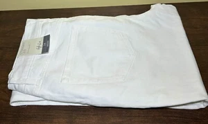Style & Co. Straight Leg Jeans Women's Size 14 White - Picture 1 of 4
