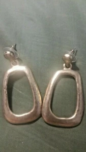 Nice Chico's Gold Tone Rectangle Stud Earrings Pierced Hanging Dangle #979 - Picture 1 of 2