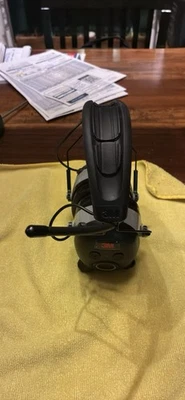 3M Am/fm Blue Tooth Head Phones - Image 1 of 4