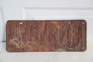 1919 Montana License Plate restore or wall hanger  51 109 solid original - Picture 1 of 2