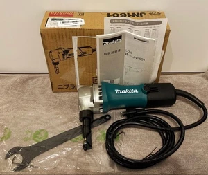 Makita JN1601 Nibbler Tool High Precision Cutting 230V Compact Design - Picture 1 of 10